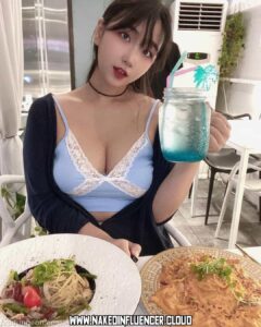 Ggu.bbu Big Ass Influencer Brown Eyes Korean Curvy Body